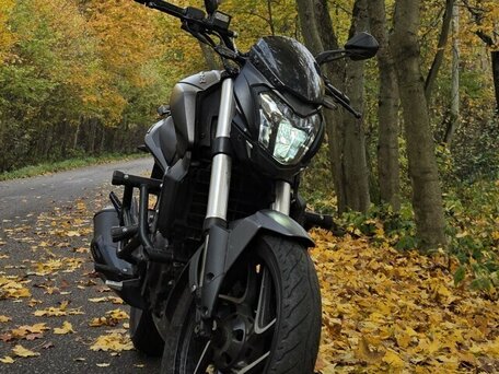 2020 Bajaj Dominar 400, чёрный, 395000 рублей, вид 2