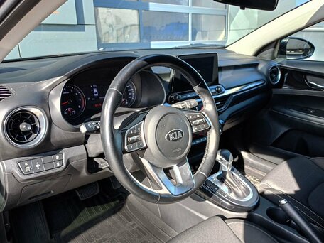 2020 Kia Cerato IV, синий, 1998929 рублей, вид 5