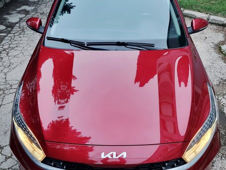 2021 Kia Cerato IV Рестайлинг, красный, 2070000 рублей, вид 4