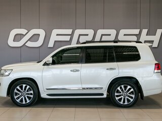 2016 Toyota Land Cruiser 200 Series Рестайлинг 2, белый, 5400000 рублей, вид 5