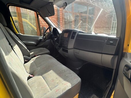 2008 Volkswagen Crafter, жёлтый, 1900000 рублей, вид 4