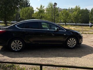 2014 Opel Astra J Рестайлинг, чёрный, 800000 рублей, вид 2