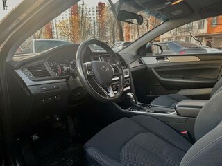 2019 Hyundai Sonata VII (LF) Рестайлинг, чёрный, 1950000 рублей, вид 5