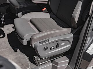 2026 Volkswagen Multivan Long T7, серый, 13690000 рублей, вид 3