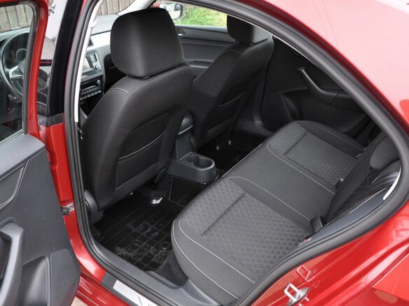 2016 Skoda Rapid I, красный, 980000 рублей - вид 9