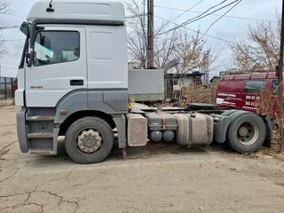 2011 Mercedes-Benz Axor, белый, 1800000 рублей, вид 2