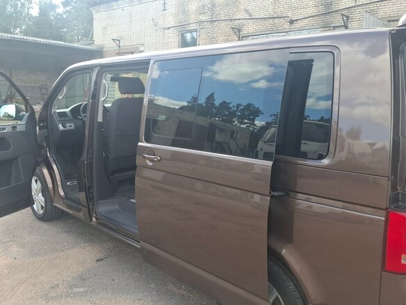 2012 Volkswagen Multivan T5 Рестайлинг, коричневый, 1850000 рублей - вид 19