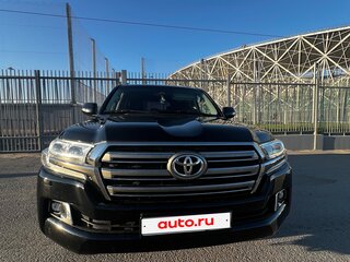 2016 Toyota Land Cruiser 200 Series Рестайлинг 2, чёрный, 6200000 рублей, вид 2