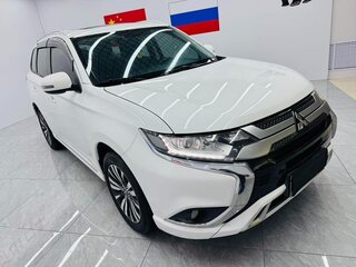 2022 Mitsubishi Outlander III Рестайлинг 3, белый, 1970548 рублей, вид 3