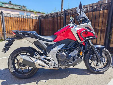 2021 Honda NC 750X, красный, 920000 рублей, вид 1