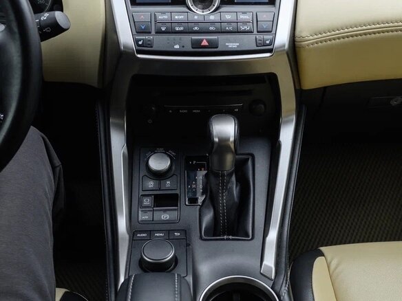 2015 Lexus NX 200 I, белый, 3050000 рублей - вид 18