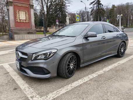 2018 Mercedes-Benz CLA 180 I (C117, X117) Рестайлинг, серый, 2100000 рублей, вид 1