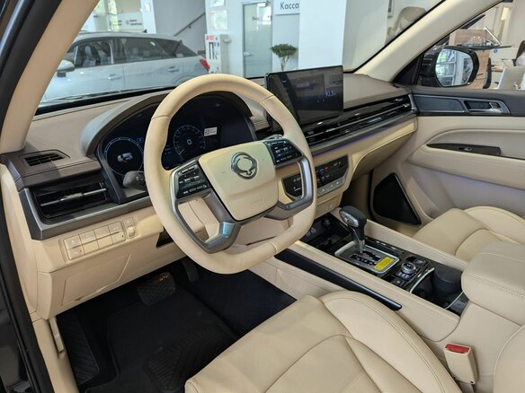2025 KGM Rexton, чёрный - вид 15