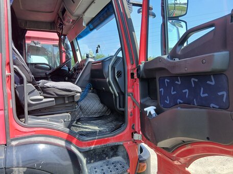 2009 Iveco Stralis, красный, 2050000 рублей, вид 5