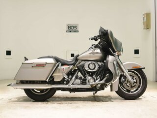 2007 Harley-Davidson Street Glide, серебристый, 869000 рублей, вид 2