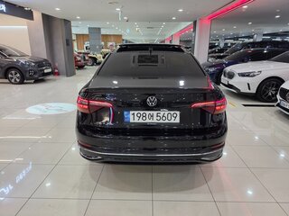 2023 Volkswagen Jetta VII Рестайлинг, чёрный, 1950000 рублей, вид 4
