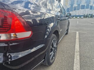 2018 Volkswagen Polo V Рестайлинг, чёрный, 990000 рублей, вид 5