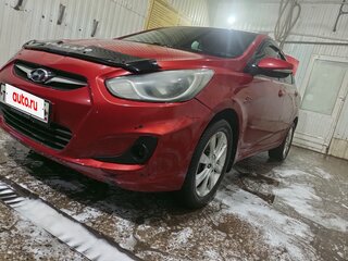 2011 Hyundai Solaris I, красный, 350000 рублей, вид 3