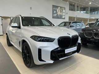 2025 BMW X5 40d IV (G05/G18) Рестайлинг, белый, 14700000 рублей, вид 3
