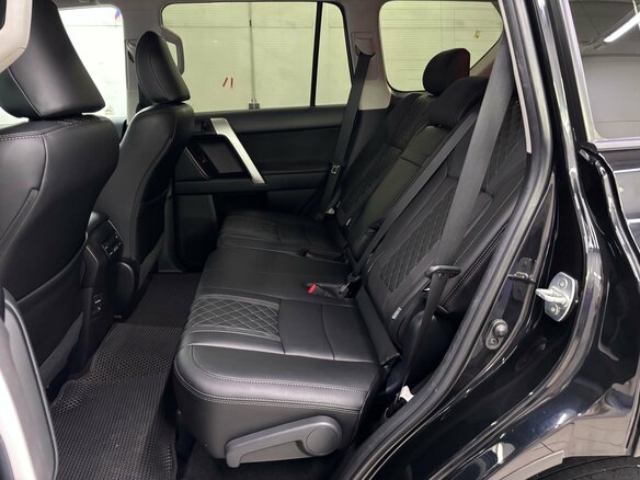 2019 Toyota Land Cruiser Prado 150 Series Рестайлинг 2, чёрный - вид 15