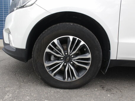 2019 Geely Emgrand X7 I Рестайлинг 2, белый, 1380000 рублей, вид 5
