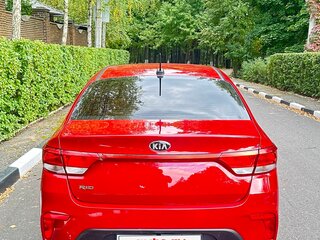 2018 Kia Rio IV, красный, 1300000 рублей, вид 4
