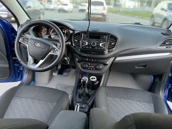 2022 Lada (ВАЗ) Vesta I, синий, 900000 рублей - вид 5