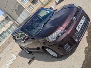 2011 Toyota Corolla Rumion, красный, 900000 рублей, вид 1