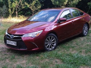 2017 Toyota Camry US Market VII (XV50) Рестайлинг, красный, 2230000 рублей, вид 4