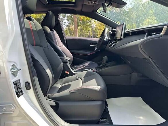 2022 Toyota Levin XII (E210) Рестайлинг, белый, 1550000 рублей - вид 15