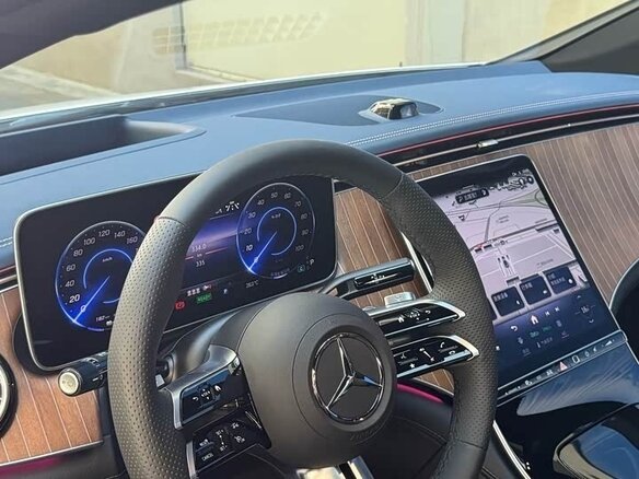 2025 Mercedes-Benz EQE 500, белый - вид 14