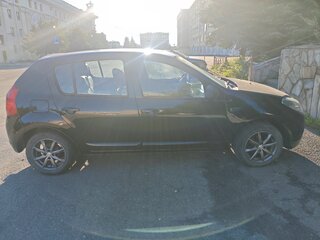 2013 Renault Sandero I, чёрный, 250000 рублей, вид 1