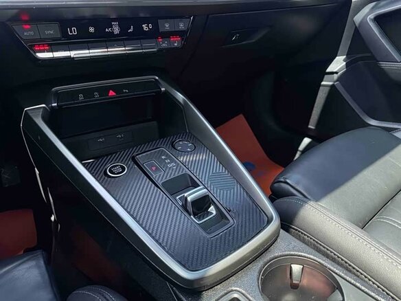 2023 Audi A3 35 TFSI IV (8Y), белый, 1911000 рублей - вид 12