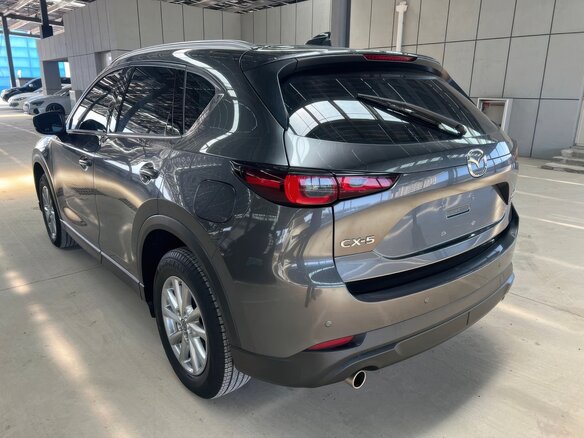 2022 Mazda CX-5 II Рестайлинг, серый, 2349991 рублей - вид 5