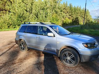 2004 Mitsubishi Outlander I, серебристый, 540000 рублей, вид 3