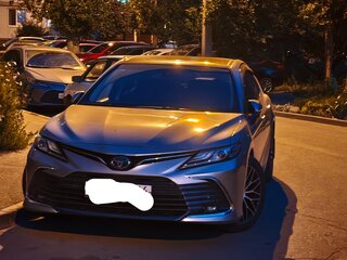 2021 Toyota Camry VIII (XV70) Рестайлинг, серый, 3400000 рублей, вид 2