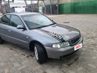 1999 Audi A4 I (B5) Рестайлинг, серый, 370000 рублей, вид 4