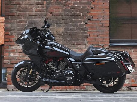 2024 Harley-Davidson CVO Road Glide ST, чёрный, 6990000 рублей, вид 4
