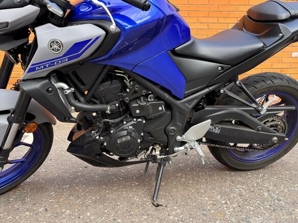 2021 Yamaha MT-03, синий, 500000 рублей - вид 9