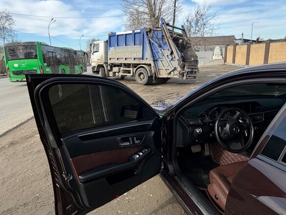 2010 Mercedes-Benz E-Класс 350 IV (W212, S212, C207), коричневый, 1690000 рублей - вид 8