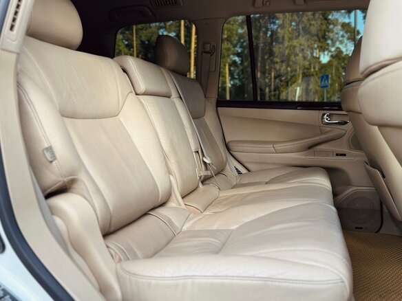 2010 Lexus LX 570 III, белый, 2590000 рублей - вид 14
