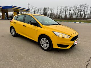 2018 Ford Focus III Рестайлинг, жёлтый, 720000 рублей, вид 2