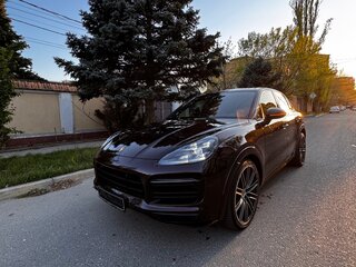 2019 Porsche Cayenne III, коричневый, 4500000 рублей, вид 1