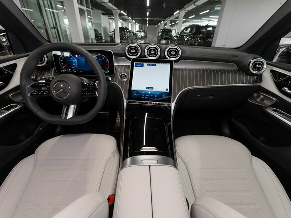 2025 Mercedes-Benz GLC 300 II (X254), чёрный - вид 7