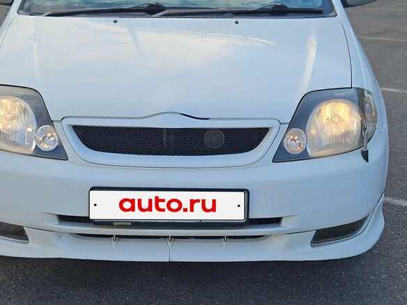 2001 Toyota Allex I, белый, 610000 рублей - вид 2