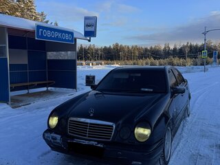 1997 Mercedes-Benz E-Класс 320 II (W210, S210), синий, 650000 рублей, вид 1