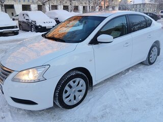 2014 Nissan Sentra VII (B17), белый, 900000 рублей, вид 2