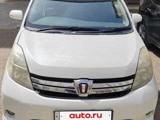 2012 Toyota ISis I Рестайлинг, белый, 899000 рублей, вид 1