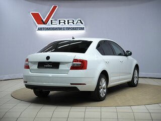 2018 Skoda Octavia III (A7) Рестайлинг, белый, 1590000 рублей, вид 5
