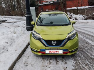 2017 Nissan Note e-Power II Рестайлинг, зелёный, 1000000 рублей, вид 2